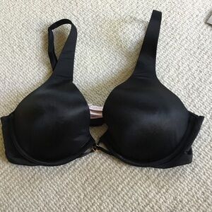 Victoria's Secret Black Smooth T-Shirt Bra - Padded Everyday Support